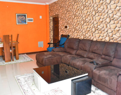 Spacious 2BR Apartment with 3 Beds & Pool In Kilimani, Nairobi
