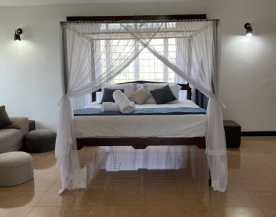 Spacious 1Bedroom with King Bed, Pool & Ensuite,  Nyali